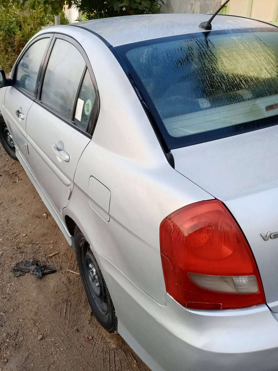 السلام عليكم هونداي اكسنت 2010رقم بغداد انكليزي بسمي مكفوله من الحادث بيه مكانات صبغ قليله محرك 1600لاتقصير ولابخاركير اوتوماتيك حداديه جديده صدر امامي وخلفي تبريد ثلج تخم تايرشاشه كامره خلفيه حساسات تحكم ستيرن جهتين مري شفط اشاير بلمري السعر83 مجال قليل في كربلاء رقم مبايل ***********
