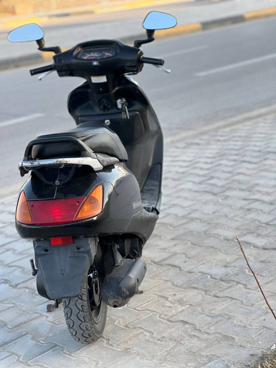 سلام عليكم سبيسي ياباني رمبه صالله شهرين من نازله نضافه 99٪ سعر 850 بيها مجال رقم ***********مكاني كوت زين القوس
