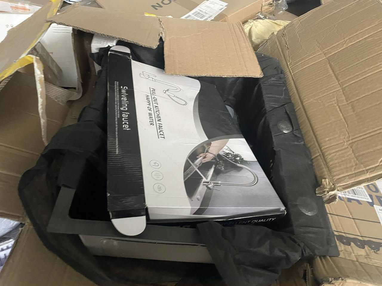 السلام عليكم
متوفر خشن مكس بحدود ال١،٦٠٠ كيلو سعر الكيلو ٤ الاف للراغبين بالشراء مراسله الخاص او الاتصال على الرقم ***********
