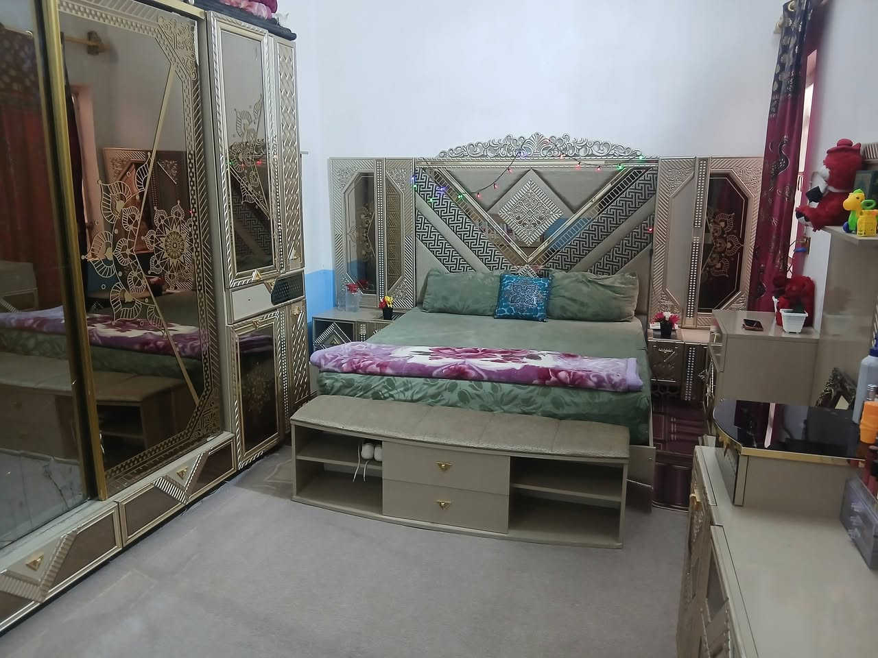 غرفه اللبيع سعر مليون قفل  غرفه جبيره وضخمه وجديده الله شهد ماخذهه مليونين وربع رقمي بي وتساب وتصال ***********
