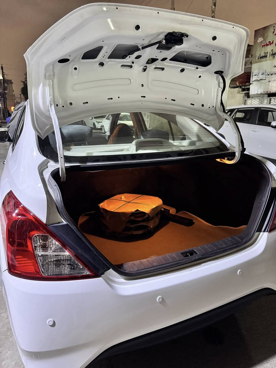 سلام عليكم للبيع فقط 
نيسان سني موديل 2025

مصريه 

مواصفات سيارة
ماشيه 6000
شاشه كبيره

تحكمان سترين 

￼ ‏جام كهربائي 

تبريد قطعتين 

ومواصفات سني معروفة 

المكان السيارة الكاظمية 

الاستفسار:***********
