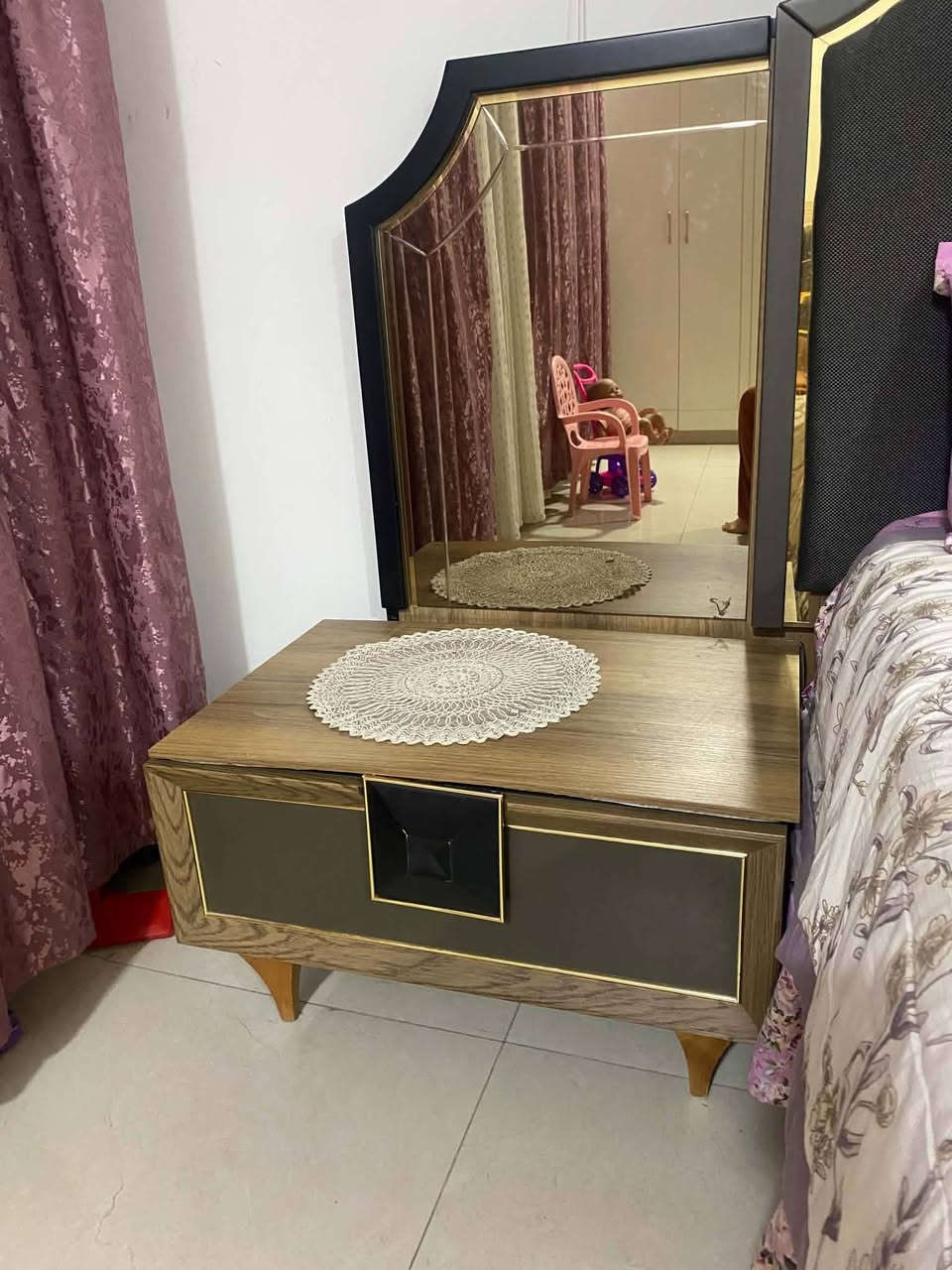 📢 🔥غرفة تركيه 9 قطع 
🔥 فقط #الشازلونه بيه ضرر 🔥
💲💲السعر : مليون  بي  مجال💲💲
📍#العنوان : بغداد - الحريه -  #البساتين - قرب #ساخة عدن 📍
 🔥🔥الي يريده  يتصل بالرقم  
📞📞 ‏‪***********‬‏
📱#واتساب 📱#واتساب  
🔥#يرجى متابعة الصفحه 🔥
🔥( طلب صداقه ) 🔥
📝#ليصلكم كل ماهو جديد 
📢📢#مستعدون #لبيع 🔥#المطاعم  + 🔥 #الكوفيات + 🔥اثاث #المطاعم  + 🔥 اثاث #الكوفيات + 🔥 اثاث #المنزل + 🔥 اجهزه #كهربائيه +🔥#غرف نوم + 🔥 كافة #انواع الاثاث #المنزلي 
🔥#للاستفسار الاتصال بالرقم 
📞‏‪***********‬‏
📞#واتساب  📞#واتساب

