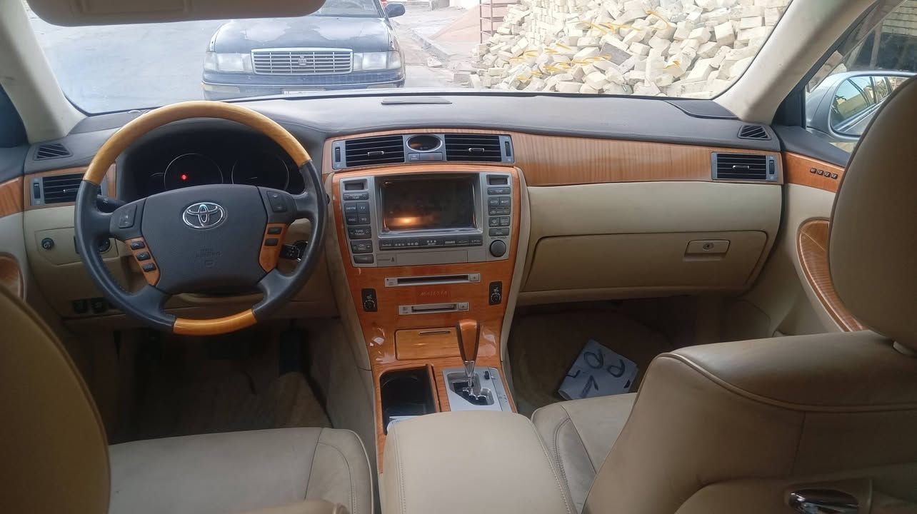 سلام عليكم ..ماجستا بحري بعده خام سياره دخول جديد مزاد بصره فول ماعده الفتحه
داخل جلد بيجي 3برادة 5دكم 
جوبلس حداديه طوبا للستفسار ***********بصره
