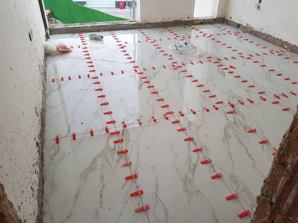 كادر سراميك وبورسلين عراقي مصري استلام مهندس سرعة ودقه في العمل نشتغل المساحات الاهلي فقط
***********
