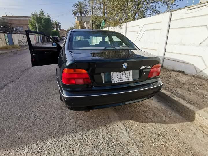 صقر موديل ٩٧ تك فانوص 528
لون اخضر غير محدد
رقم بغداد باسمي
ادامة كاملة .. من فيت بم .. مروحة كهربائية وكلج ... راديتر .. فريز .. تخم تايرات .. بطارية كلشي بيها ادامة 
مصبوغة عام حادث جامغ خلفي عكس السائق وقبق جنطة 
مراوس باحدث سعر ٩٠


**إذا كنت صاحب هذا الإعلان وتريد حذفه لأي سبب، رجاءا أرسل رسالة إلى الدعم الفني**