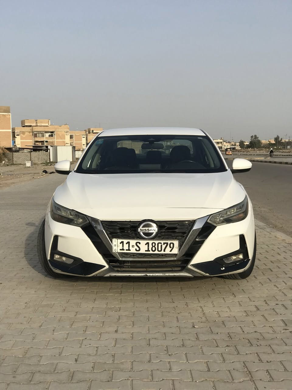 نيسان سنترا 2021 وارد أمريكي حادثها 3 قطع بنيد وجاملغ خلفي وجنطة سونار بالمنشور ماشية 57 الف فول مواصفات عدا الفتحة السعر 135 وبيها مجال عنوان بغداد رقم موبايل ***********
