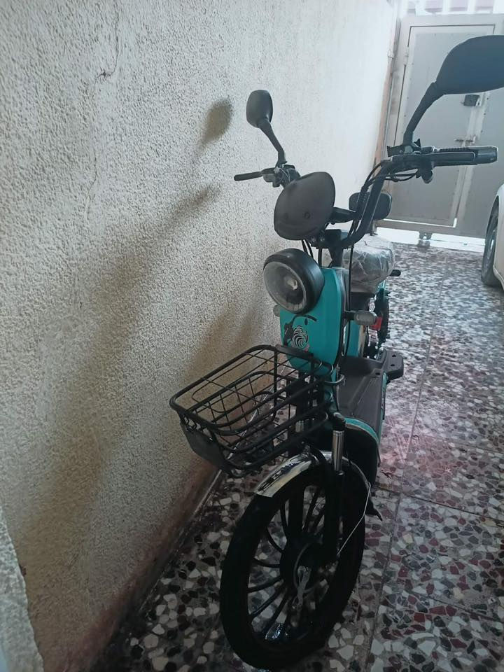 للبيع دراجه شحن أربع بطاريات سرعته 60نضيفه السعر 275$
المكان بغداد جسر ديالى أي استفسار لااتصال عل الرقم ***********
