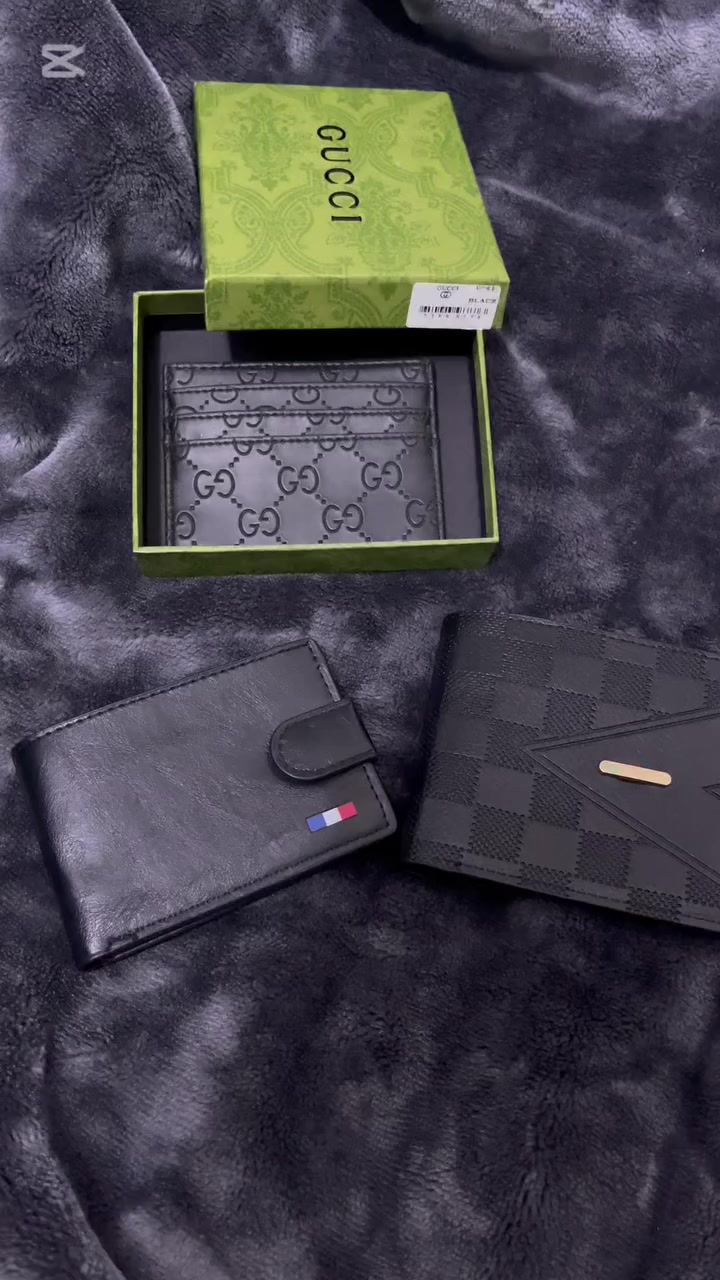 محافظ رجالية ماركات جلد طبيعي ابيعلك عادي (كلهن بسعر 6 الف) وبالعافية


**إذا كنت صاحب هذا الإعلان وتريد حذفه لأي سبب، رجاءا أرسل رسالة إلى الدعم الفني**