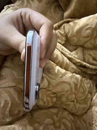 ايفون 17 air /مستعمل بحالة ممتازة استخدام 20 يوم فقط شاحن وكارتون موجو...