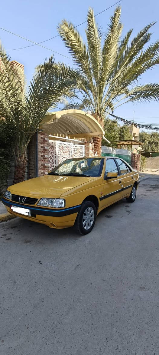 سلام وعليكم بيجو لميس موديل ٢٠١٦ بيهة صبغ جاملغ خلفي وباب خلفي صفحة سايق سيارة كلش نضيفة وجاهزة مكينة كير حدادية خير من الله تبريد ثلج كهربائيات كلهة شغالة غرفتهة كلش نضيفة سنوية ل٣٠ مصفرة هيئة وغرامات رقم بغداد دولي مكان بغداد سعر ٤٣ وبيهة مجال رقم ***********
