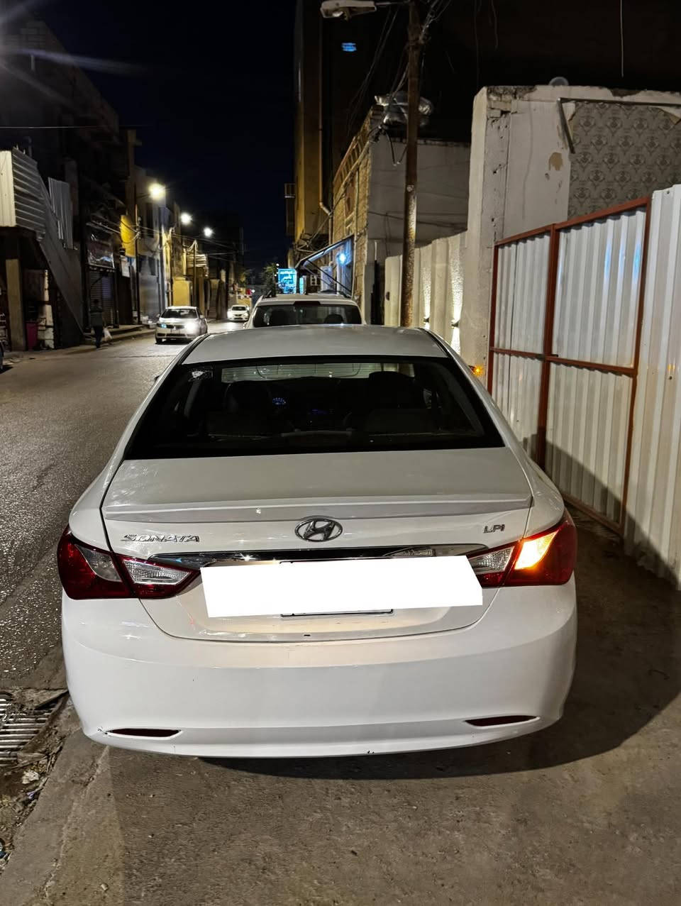 سوناته 2014 اصل ادوات ادوات وارد كوري سياراه جديده كامله من كلشي حداديه تبريد واتدفئه كامله  تخم تايرات سياراه غاز فقط اصل غاز سعرها 48ورقه رقم ***********
