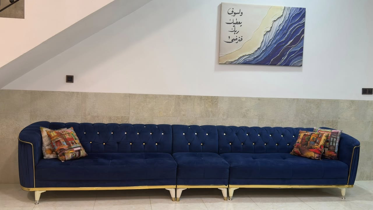السلام عليكم كورنر للبيع نضيف مابي اي ضرر والسعر 300وبي مجال واي استفسار ع هاذ الرقم /مكلفه بل نشر‭٠٧٧١ ١٥٦ ٦٩٦١‬
