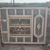 شباك للبيع الطول 150والعرض متراوعشرين السعر70الف بي مجال قليل 07835560...