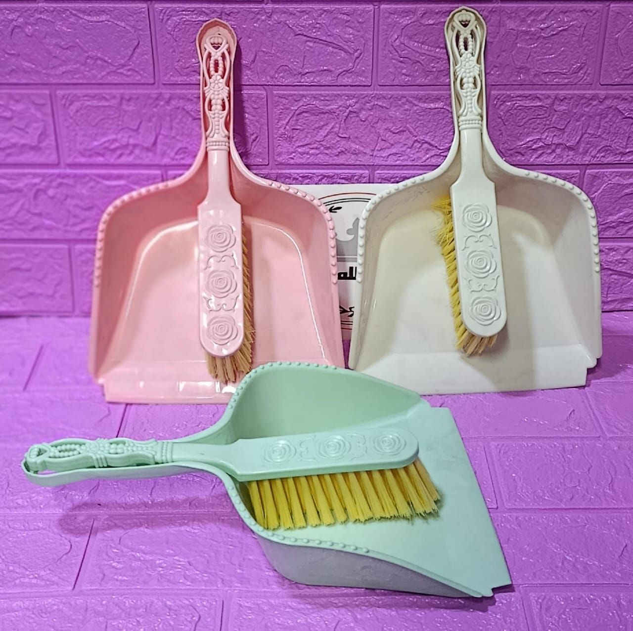 نختار لكم افضل المنتجات  واجملها لتكون بضاعتنا
هي الاجمل في منزل

☎️ ***********

- العنوان 🔍 : الديــوانية - قضاء عفــك 
📌 - شـارع حي العسكري قرب نجارة حسين مجلي
----

متـواجد من الساعة 8:00 🕙 صباحاً الى الساعة 7🕗 مساءً

-----
☺️ 🌹 اهـــــلا وســـهلا 🌹 ☺️
# منزلية *هدايا ** فرفوري *حاجة1000*
أجهزة كهربائية *منظفات * مزهرية * بلاستيك * *ورد * سنادين
