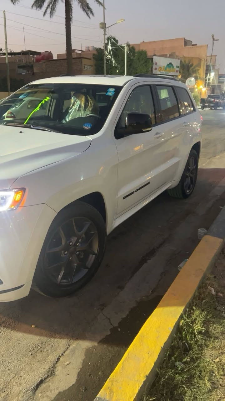 سلام عليكم ورحمه الله وبركاته
اللهم صل على محمد وال محمد الطيبين الطاهرين 

للبيع جيب limited X 

المديل 2020 امريكي

انتبه سيارة بدون ايرباك  بدون دواخل شاصي لغد كوله كفاله 

كير محرك كفاله عامه استخدام شخصي لسياره

وسيارة تحتوي على بصمتين تشغيل

لمتد رقم بغداد ب اسمي 

ماشية50مايل

مواصفاتXمعروفة

فتحة

بصمه +بصمة ابواب

محرك 3600

دفع رباعي 4*4

شاشة كبيرة +كامره خلفيه

رادار جانبي+نقط عمياء

كشنات جلد+ثنينهن كهرباء 

كشنات خزن ميموري

تدفئة كشنات امامي 

تدفئة ستيرن+شفتات ستيرن

تشغيل عن بعد 

مري قلاب عند رجوع 

اشاير مري+هيتر مري

جنطة كهرباء+حساس خلفي

دبل كزوز

لايت led

بريك تلقائي عند الرجوع 

نظام اوتو ستوب عند الوقوف 

نظام eco,SPOrt

ماسحات اوتو

ويل حجم 20

والباقي المواصفات معروفه مالX لمتتد

السعر 29500$ وبيه مجال للطيبين

اخوان صور الحادث مرفقه بالمنشور وسونار كذالك مرفق 

رقم الهاتف *********** عنوان بغداد 

كلشي موضح واني برسم الخدمه للشراي مني لكم جزيل شكر وتقدير وسيارة جديده لك أمانة الله مال جنايه 

وسيارة جوه تخم تاير جديد معروف نوع المنتج birli
كلشي موضح بسيارة اسف على اطله تحية حب واحترام
