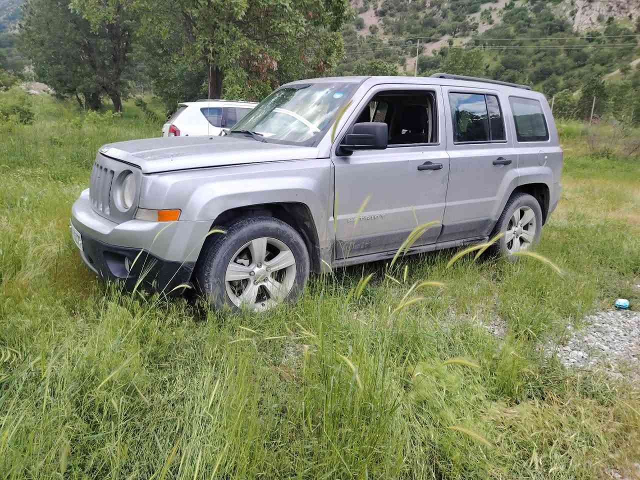 جێب پاتریۆت ٢٠١٦ 
مەکینە ٢.٤ ی مەرغوب
تەنها بۆنیت بۆیاخە بێ ناوگرتن 
نرخی ١١٠$ گەڵا ومعامەلەیەکی کەم
ناونیشان ڕانیە
*********** رانية, السليمانية
