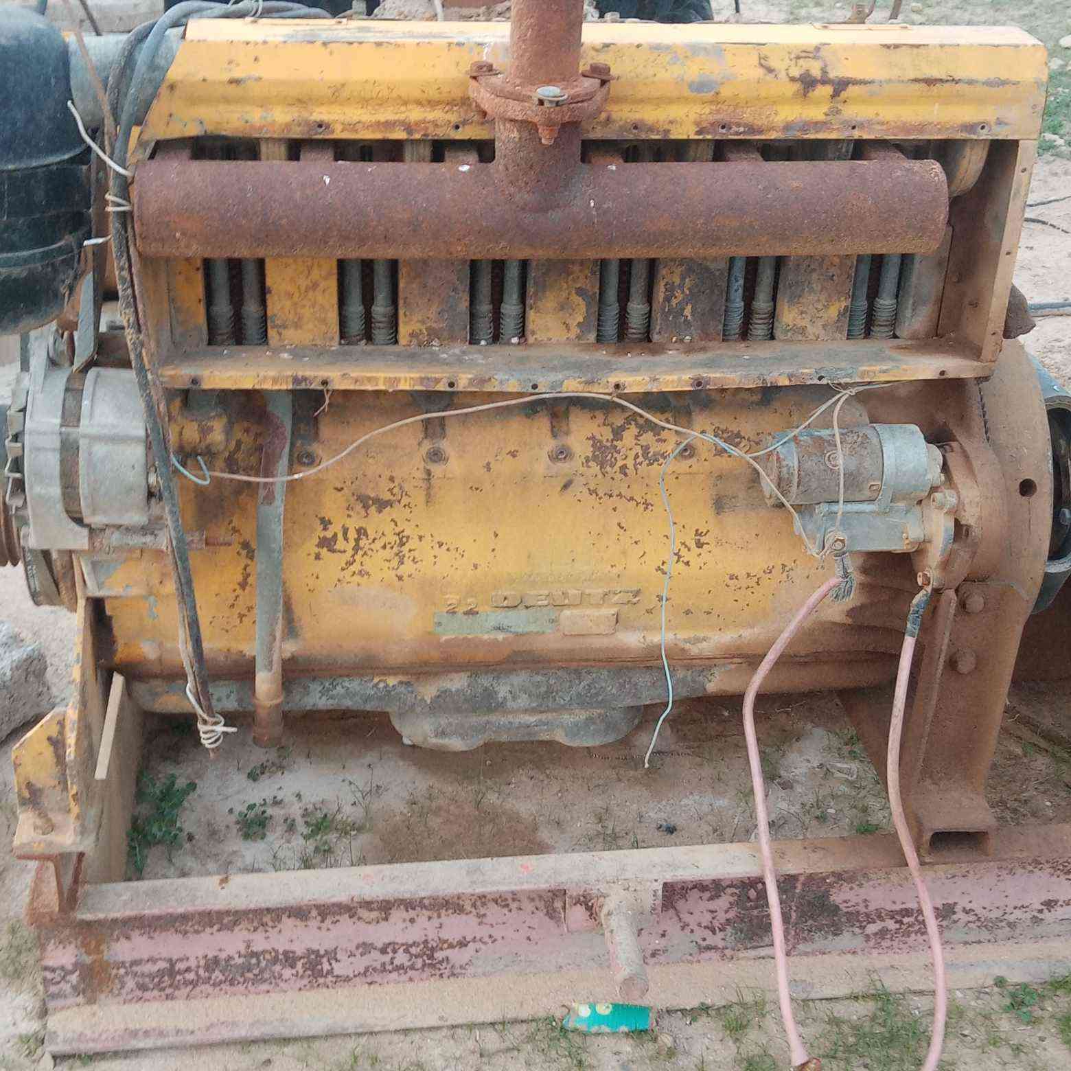 مولد دويز باله وربيه 6سلندر عادي شرط لا صرف ولا بخار رأس توليد 62 كي في سعر 28ورقه  عنوان تكريت حي صناعي واتساب ***********
