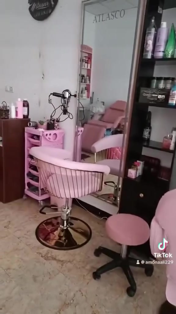 مرايات2 كراسي2 ميز اكرلك عربانه سديه مغسله رايدتهن بمليونين مستعجله ع بيعهن


**إذا كنت صاحب هذا الإعلان وتريد حذفه لأي سبب، رجاءا أرسل رسالة إلى الدعم الفني**