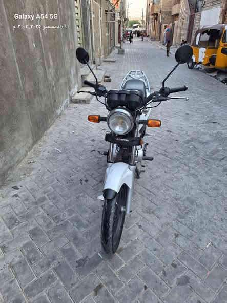 السلام عليكم
دراجه هوندا ياباني 
محرك 150
سعر مليون وبي مجال
العنوان بغداد مدينة الصدر
للاستفسار الاتصال على الرقم  
***********
