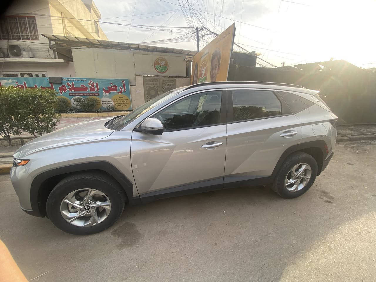 سلام عليكم
توسان موديل٢٠٢٣
امريكي طخه بسيطه بلجنطه
اني المستورد 
باسمي تحويل ثاني يوم سنويه لحد ٢٠٢٩
لون سلفر
فول مواصفات عدا الفتحه
بصمه تشغيل
تشغيل عن بعد
بصمه ابواب 
جنطه كهرباء
ثنين جام اوتو
رادارات ٣٦٠ درجه
كامره اماميه خلفيه
اتو هولد
قياده ذاتية
تحديد مسار
مثبت سرعه
تدفئه بلمقاعد 
حساسات اماميه خلفيه
توقف تلقائي 
اربع وضعيات قياده
دفع رباعي
مانع انزلاق
مانع منحدرات
تثبيت سرعه
تدعم كاري بلي
وبعد بيهه هواي مواصفات مجاي تحضرني
ماشية ٢٠ميل قابل للزياده
رقم بغداد
عنواني بغداد الشعلة
السعر ٢١٠ وبيهه مجال 
للاستفسار خاص او الاتصال
***********
