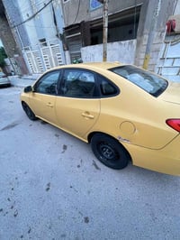 النترا 2008حادثهه بين باب السائق والباب الخلفي  بدون تبديل السياره ليب...