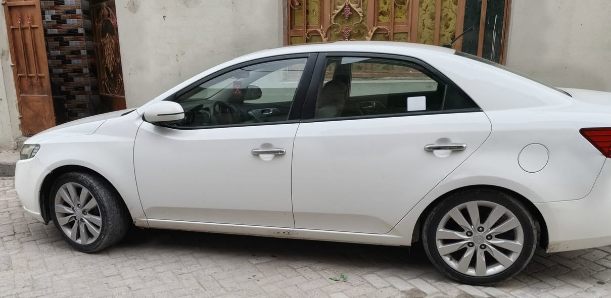 ‎سيراتو خليجي ٢٠١٣ فول عدا البصمه 
رقم اربيل بأسمي ***********‎ بغداد, العراق
