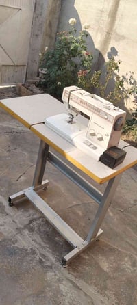 ماكينة خياطة Brother Compal Deluxe نظيف وشغال 100% مع كامل ملحقاته  لل...