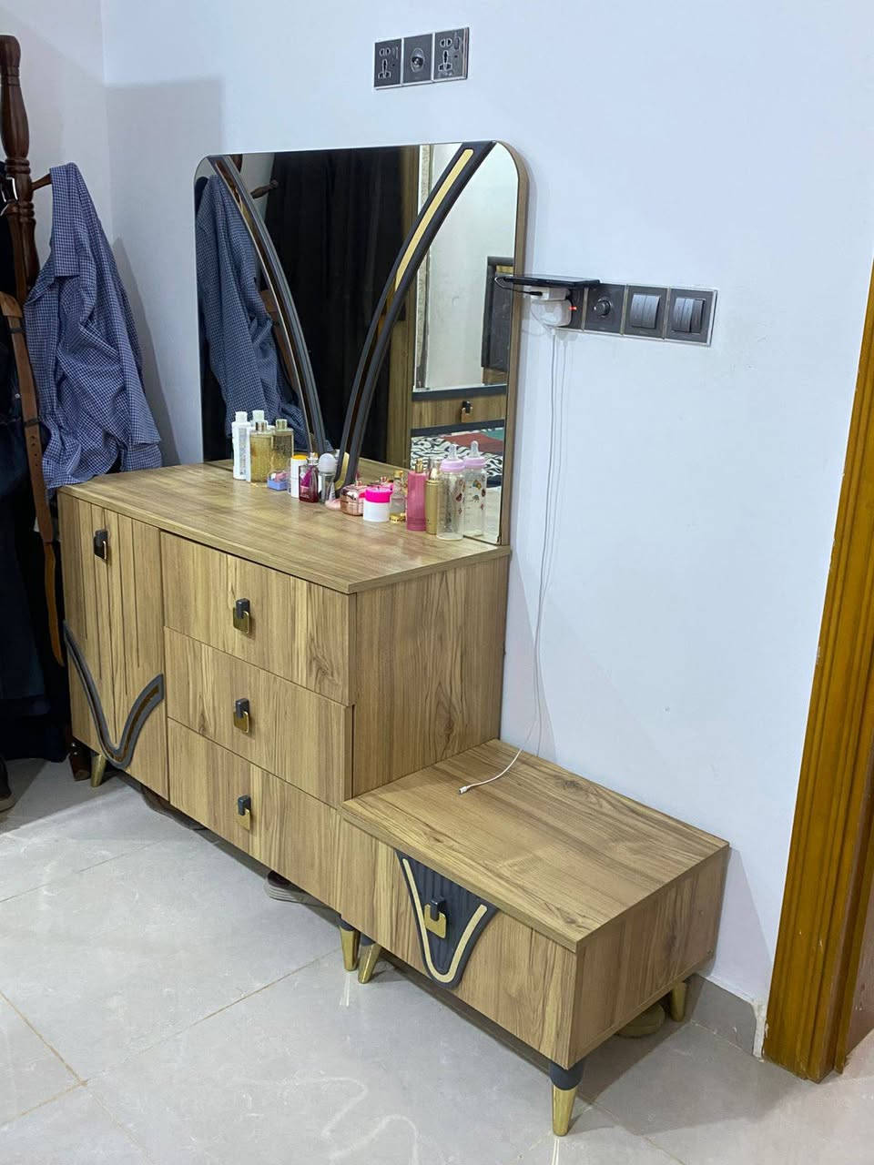 غرفة تركي ٥ قطع السعر ٧٥٠ وبيها مجال


**إذا كنت صاحب هذا الإعلان وتريد حذفه لأي سبب، رجاءا أرسل رسالة إلى الدعم الفني**