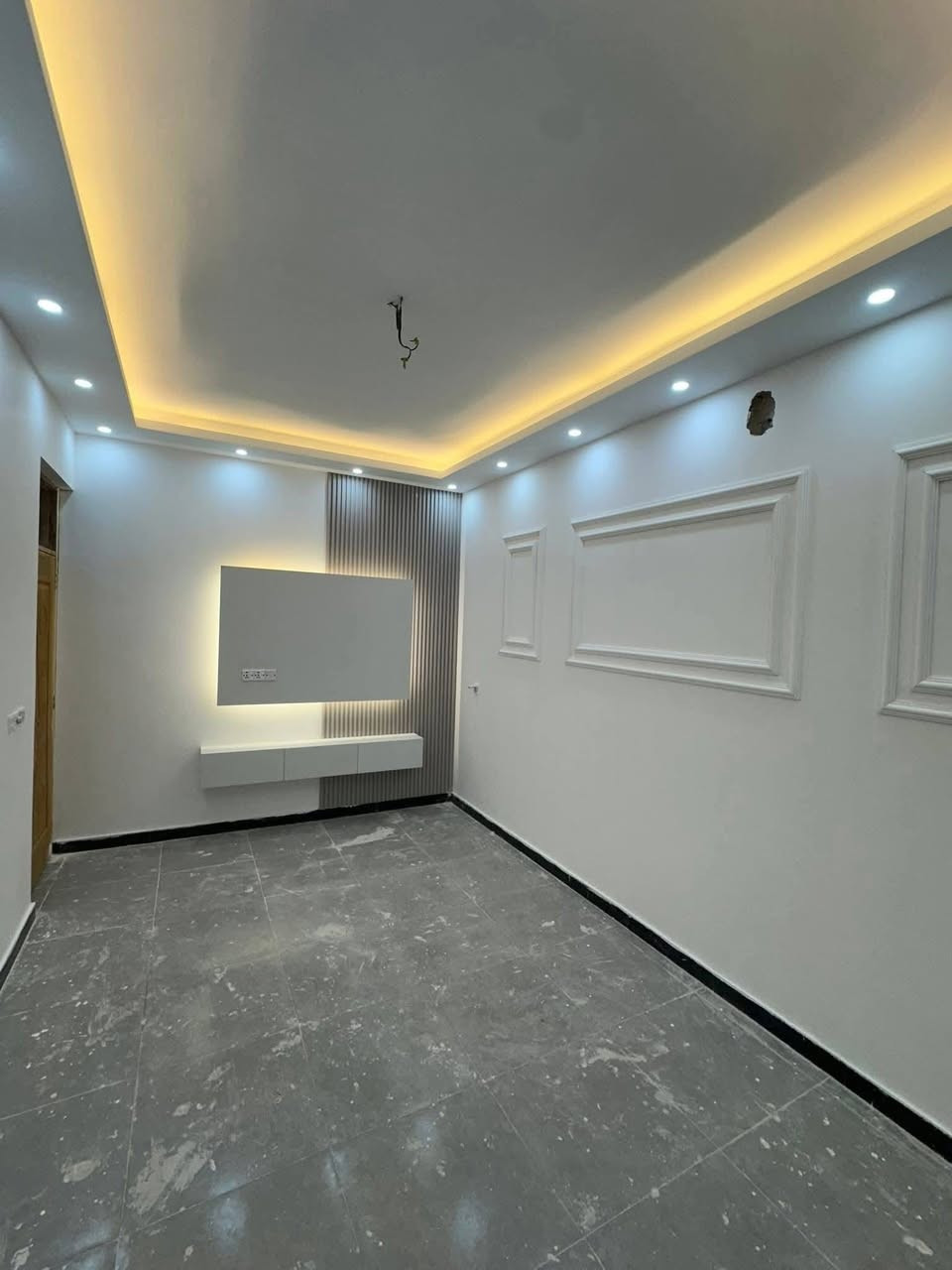 🏡 الديكور لغة الجمال… ونحن نجيد التحدث بها.
نحوّل بيتك إلى لوحة فنية تنبض بالأناقة والذوق الرفيع ✨
بلمساتنا يصبح المكان حكاية فخامة وراحة لا تُنسى 💫
📞 للاستفسار والتواصل:
***********
