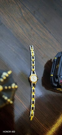 ساعات يابانية أصلية • ١٥ قطعة • سوار فيروز