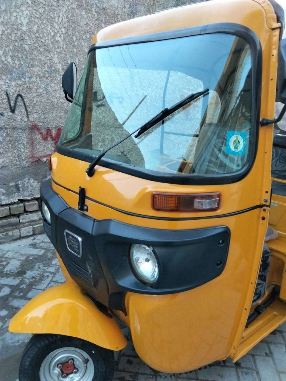 السلام عليكم شباب تكتك للبيع مديل ٢٢  شهر 7   لسنويه انكليزي   لوحات بالمرور تحويل ثاني يوم  تكتك كفاله لغوده صفاح كفاله من صبغ والمعجون مكينه ناعمه ترأيها يخبل   مكاني مدينه الصدر (سعرها 9خابرني وتدلل)  ***********
