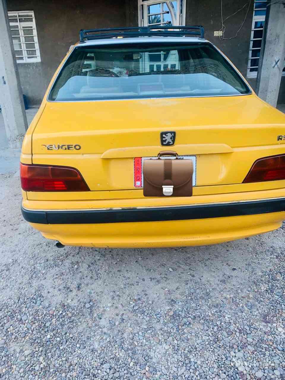 من رخصة الادمن السلام عليكم /بيجو بارص موديل   ٢٠١٠ سياره حلوه وباسمي مصفره هيه وغرامات مكينه وكير بل كارتون صار ١٠ ايام من شادهن السياره جاهزه رقم بغداد السعر ٣٢ ورقه وبيها مجال *********** مصطفى
