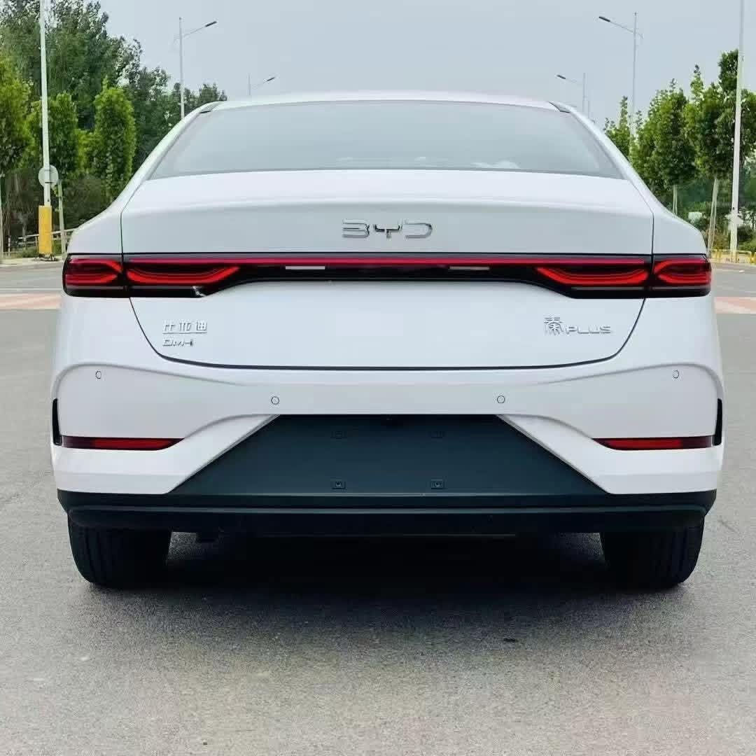 من معرض الاخوين
وصلتكم الجديدة... BYD Qin Plus 2025  🚘✈️
قمة التكنولوجيا والاقتصاد بلمسة فخامة ✨🚘
كامل ملحقات 
الداخل زيتوني 
هذا المختلف الي يجي داخل زيتوني 
متوفر بالون الأبيض 
🔹 محرك يضمن أداء قوي مع صرفية وقود منخفضة جداً
🔹 تصميم أنيق بخطوط عصرية وواجهة أمامية مميزة
🔹 شاشة وسطية & كاميرا خلفية
🔹 مقاعد مريحة ومساحة واسعة للركاب
🔹 أنظمة أمان متطورة: وسائد هوائية، مثبت سرعة ذكي

💡 سيارة عملية، اقتصادية، ومناسبة للمدينة والسفر 

للاستفسار 

السعر شامل  الدلاليه  🔥🔥🔥🔥

📍 العنوان / بغداد الوزيرية مقابل المجمع العلمي 

البيع فقط نقد 

للاستفسار ومعرفه الاسعار الاتصال على الأرقام 

☎ ***********
☎ ***********
☎️***********
