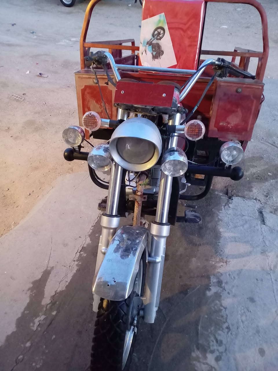 ستوته لبيع موديل 2015 جاهزه مكينه بيه جديده دبلات جدد غراضه كلهن جدد مكانه كربلاء حي الموظفين ***********
