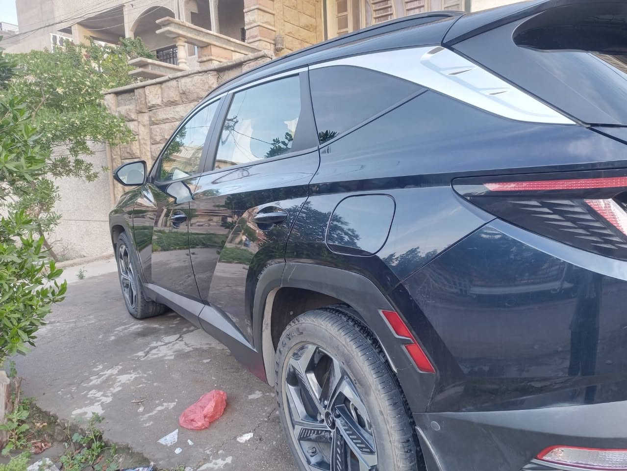 🔵 توسان هايبرد  ٢٠٢٢
السياره فوووول مواصفات بالتوسان
لون أزرق نيلي السعر ١٩٥ بيها مجال
داخل   لونين  الملكي  المرغوب 
ماشيه٧٠ الاف حقيقي
مواصفات السياره كلش عاليه
بانوراما  كامرات  درجه 
تشغيل عن بعد 

حادثها  بدون داخل صبغ ربع بنيد فقط وربع الصندوق
وموضح بل منشور صور الحادث بدون تبديل السياره
ايرباك جميعها  سليمه
 رقم بغداد مميز
السياره ب اسمي تحويل ثاني يوم

العنوان بغداد مجمع بسمايه

للأستفسار الاتصال أو واتساب

 ***********  /***********
