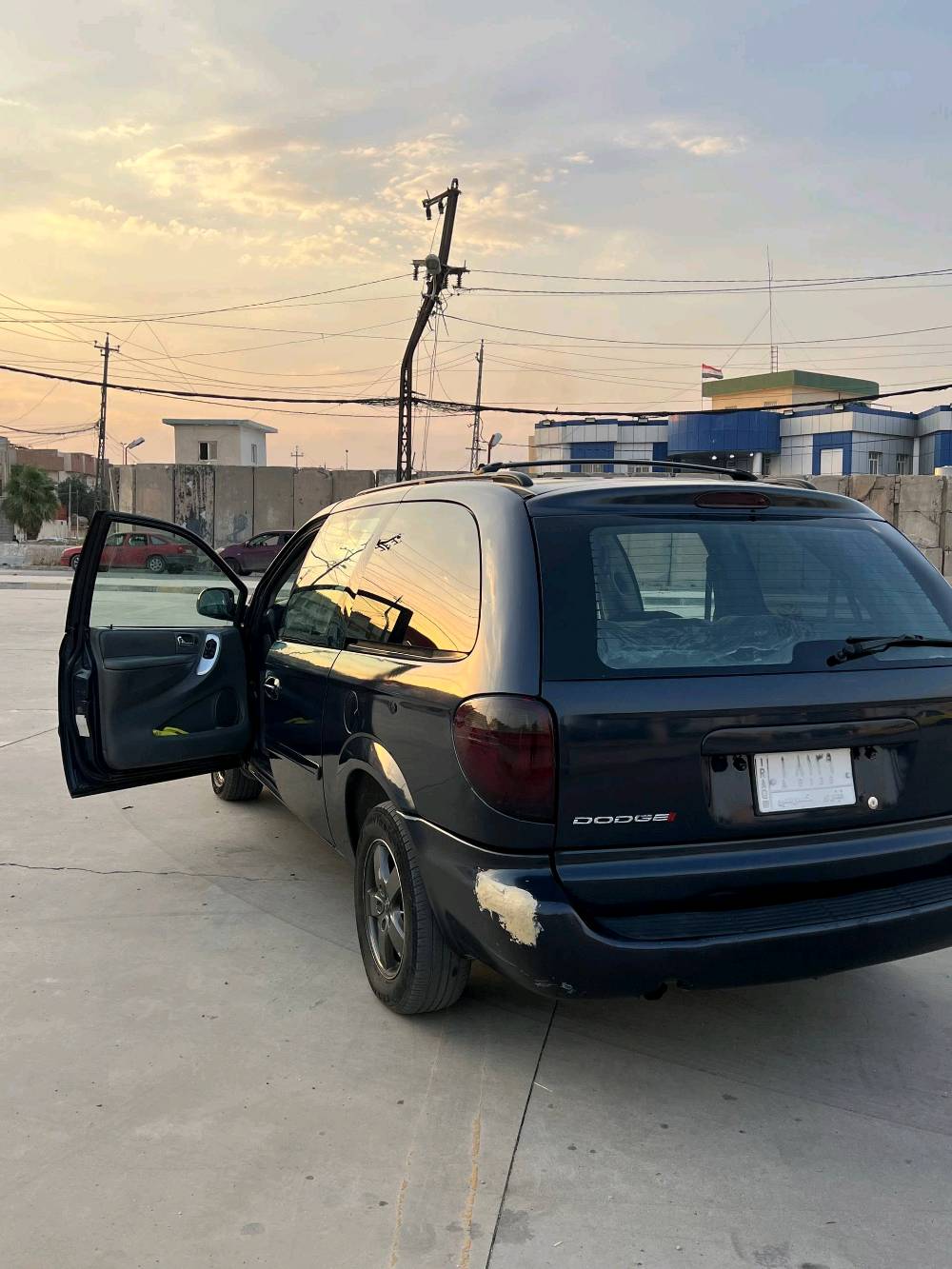 دوج كرفان 2007 SXT
سعر  65  صبغ عام جمالية حادثها صفحة يمين بجم كبس شركة
محرك  اثر صوت رواجز شغالة طبيعي100% 
كير بي مشكلة ما مأثرة علي خبرني وفهمك شغال هم100%
فول مواصفات ابواب كهرباء وصندوق كهرباء 
تنتة تدفئة كشنات 
ابواب سياحي بلع 
تبريد منضومة جديد ثلاث قطع ساصي طويل مكان موصل ايمن يرموك 
رقم نينوى 
باقي تفاصيل اتصل على رقم 
***********