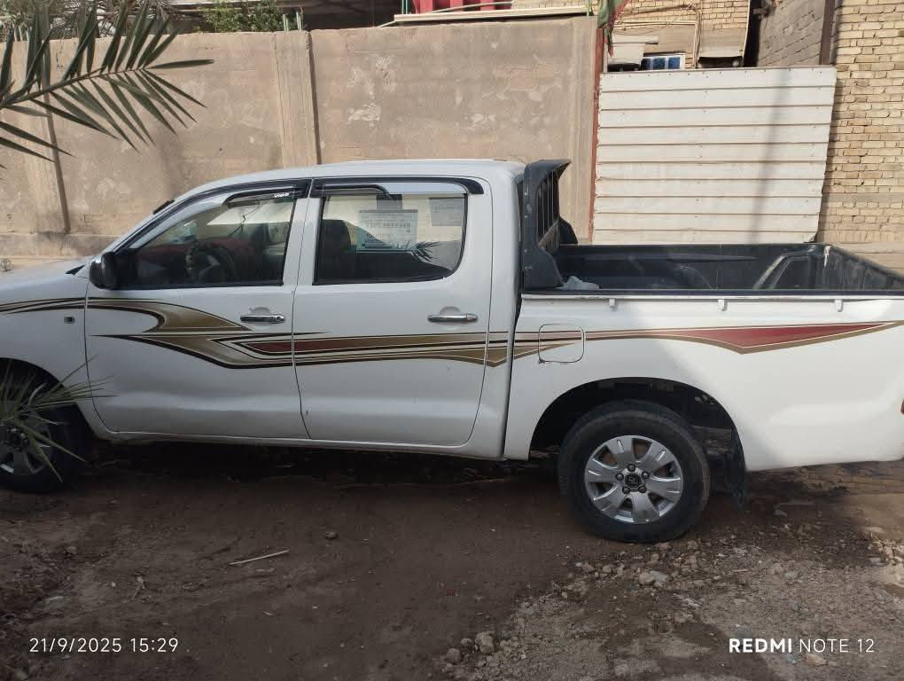 فلاونزه للبيع موديل 2006 شاصي 19 سنويه 28 رقم نكليزي بيه طخات السعر 110 وبي مجال  البصره قضاء المدينة بني المنصور/***********
