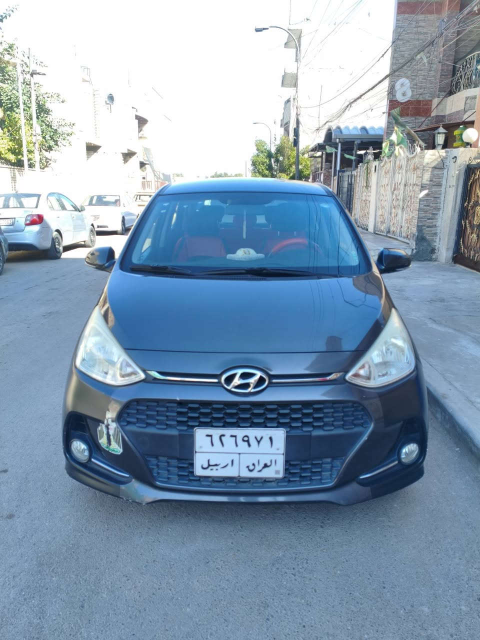 السلام عليكم اخوان 
هونداي i10 
موديل 2020
خليجي السيارة زيرو على ايدنا ماشية فقط 25 الف جديدة جدا شرط الفحص 
السيارة كفالة من الصبغ والتبديل فقط تحتوي على رصعات بالبدي وشخوط بسيطة جدا 
المحرك 4 سلندر مكفول من الفتح والتبديل 
والكير أيضا مكفول من الفتح والتبديل 
رقم اربيل تحويل 
السيارة استخدام والدتي جدا قليل الاستخدام باقية على وضع الشركة 
السعر 110وبيها مجال 
لاستفسار الاتصال على الرقم 
*********** 
المكان حي القاهرة
