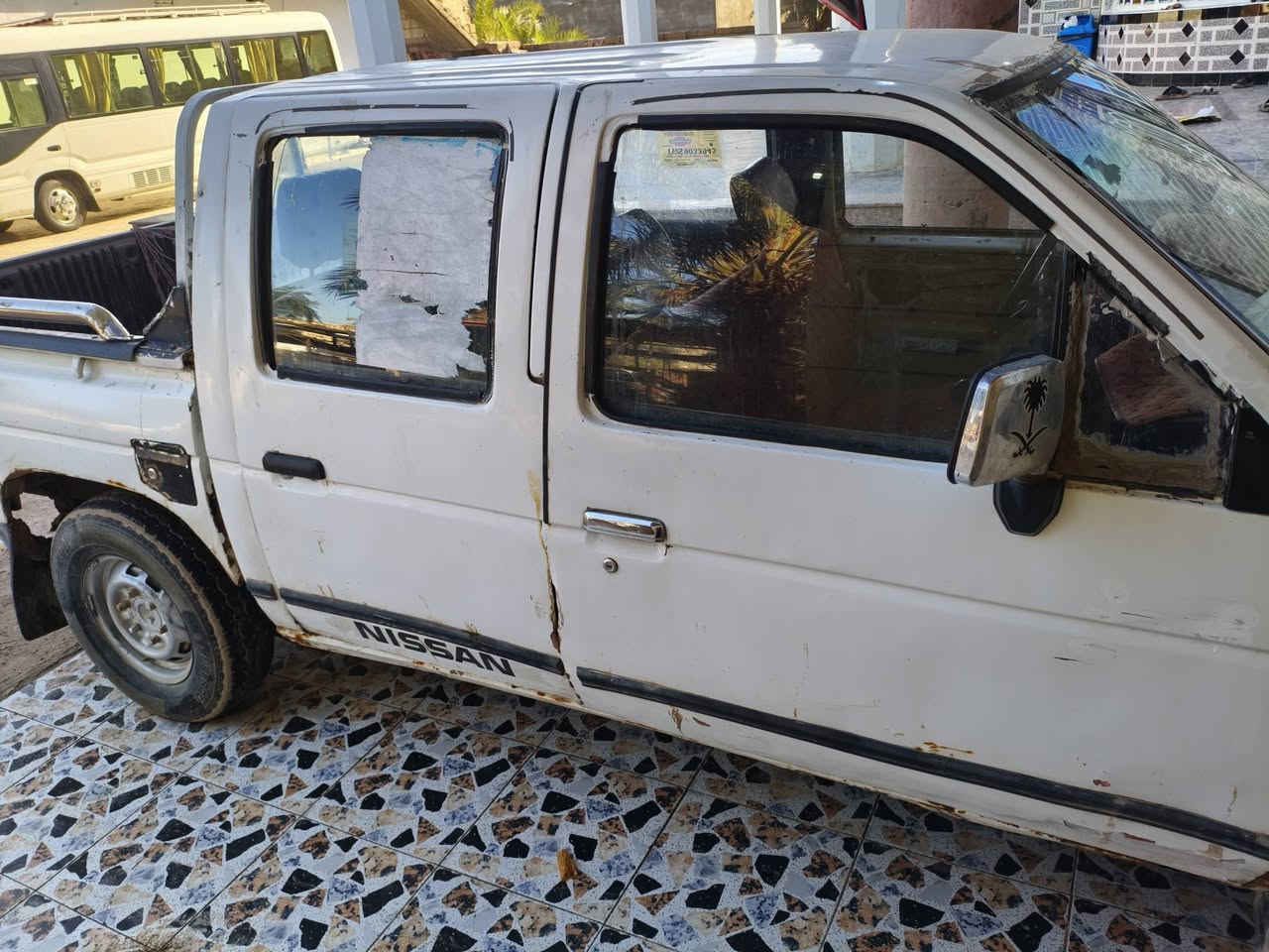 سلام عليكم بيكم نيسان دبل للبيع موديل 94 كير ومكينه بلااد كير عادي رقم بصره السعر 30وبيها مجال *********** ......المكان القرنه ***********
