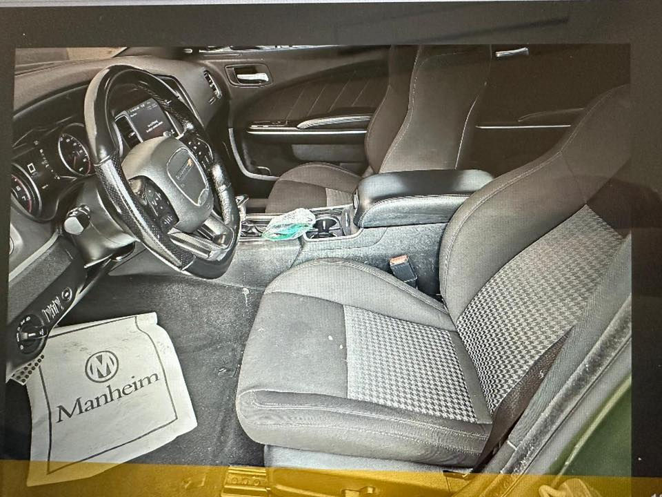 دوج جارجر موديل 2022
ماشية100مايل بامريكا دخول العراق ماشية ٧٠ مايل
محرك كير واير بشرط مامفتوح 
سيارة حيل نظيفة كلشي عل بلاد جديد 
سنوية هزة كلشي جديد 
باسمي السنوية بشرط تحويل وغرامـة
سيارة مابيـها دينار مصرف كامل من كل نواحي
*********** واتساب 
*********** اتصال
السعر ٢٧٧ وبيها مجال
