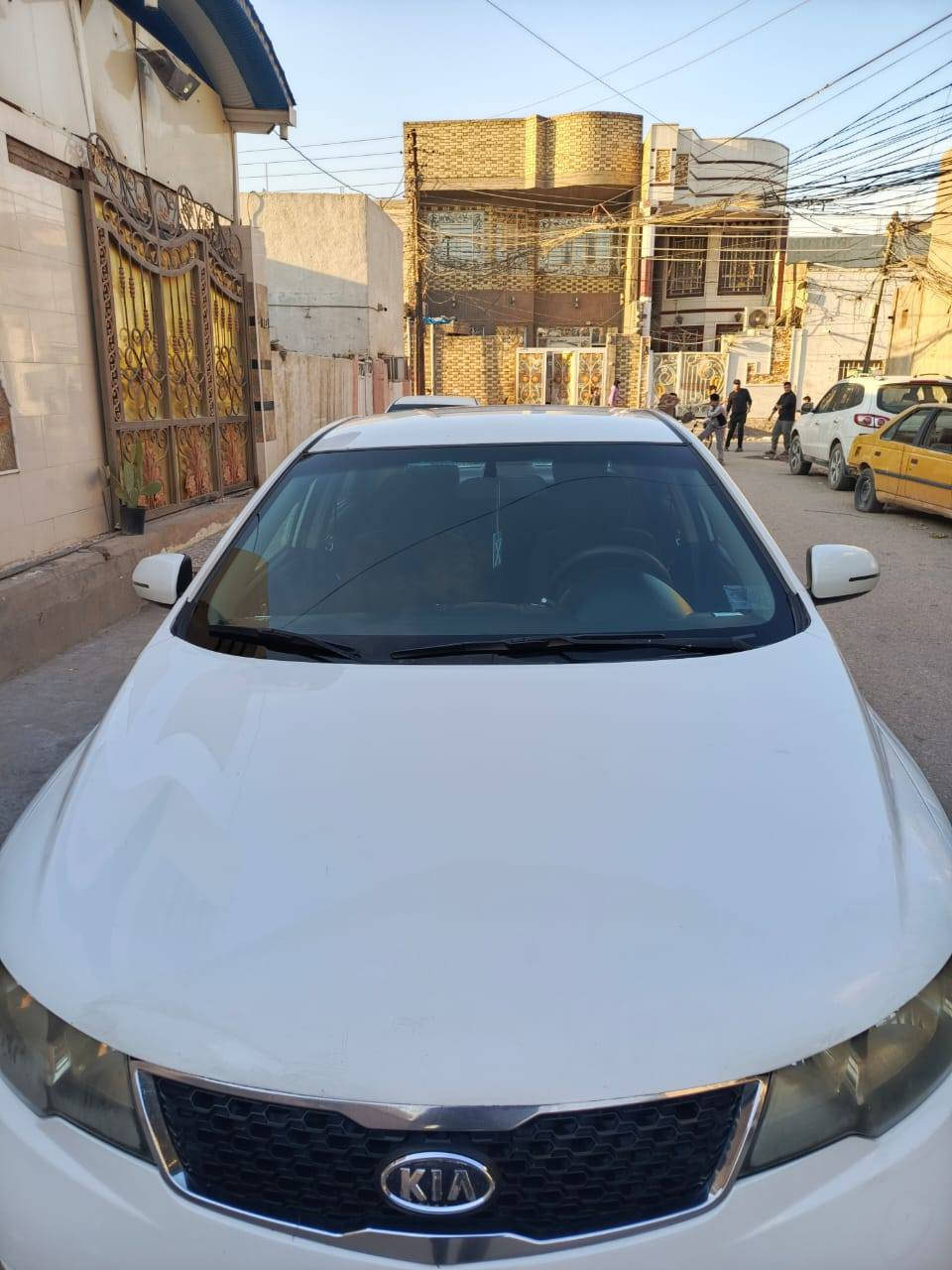 : كيا سيراتو موديل 2011بيه صبغ قطعتين صبغ وشبر بالبنيد بدون دواخل نحف بسمي السنوية نافذه
تحكم اشاير بالمري بلاجكتور حساس خلفي يعني نصف فول
***********
