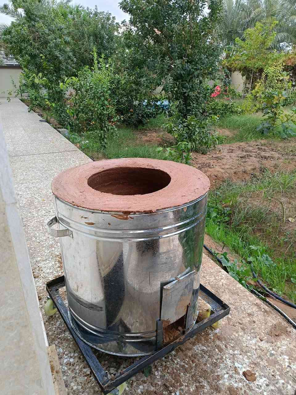 تنور مال مطعم متحرك مال بيت متحرك موجود توصيل مجاني لجميع العراق سعر مناسب *********** وتساب 
*********** وتساب
