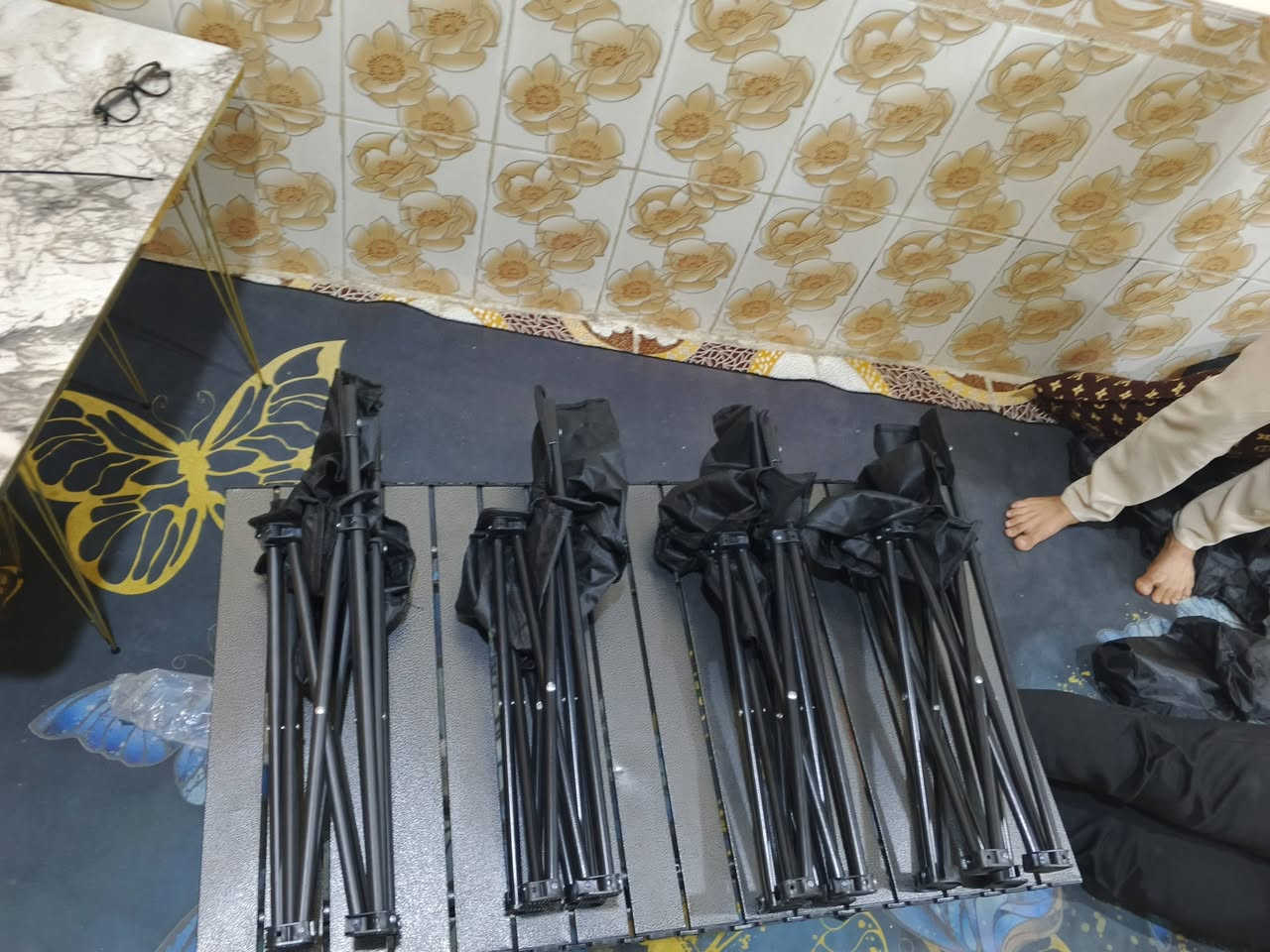 طاولة ميز كامله هيه والكراسي 4 السعر 60 الف


**إذا كنت صاحب هذا الإعلان وتريد حذفه لأي سبب، رجاءا أرسل رسالة إلى الدعم الفني**