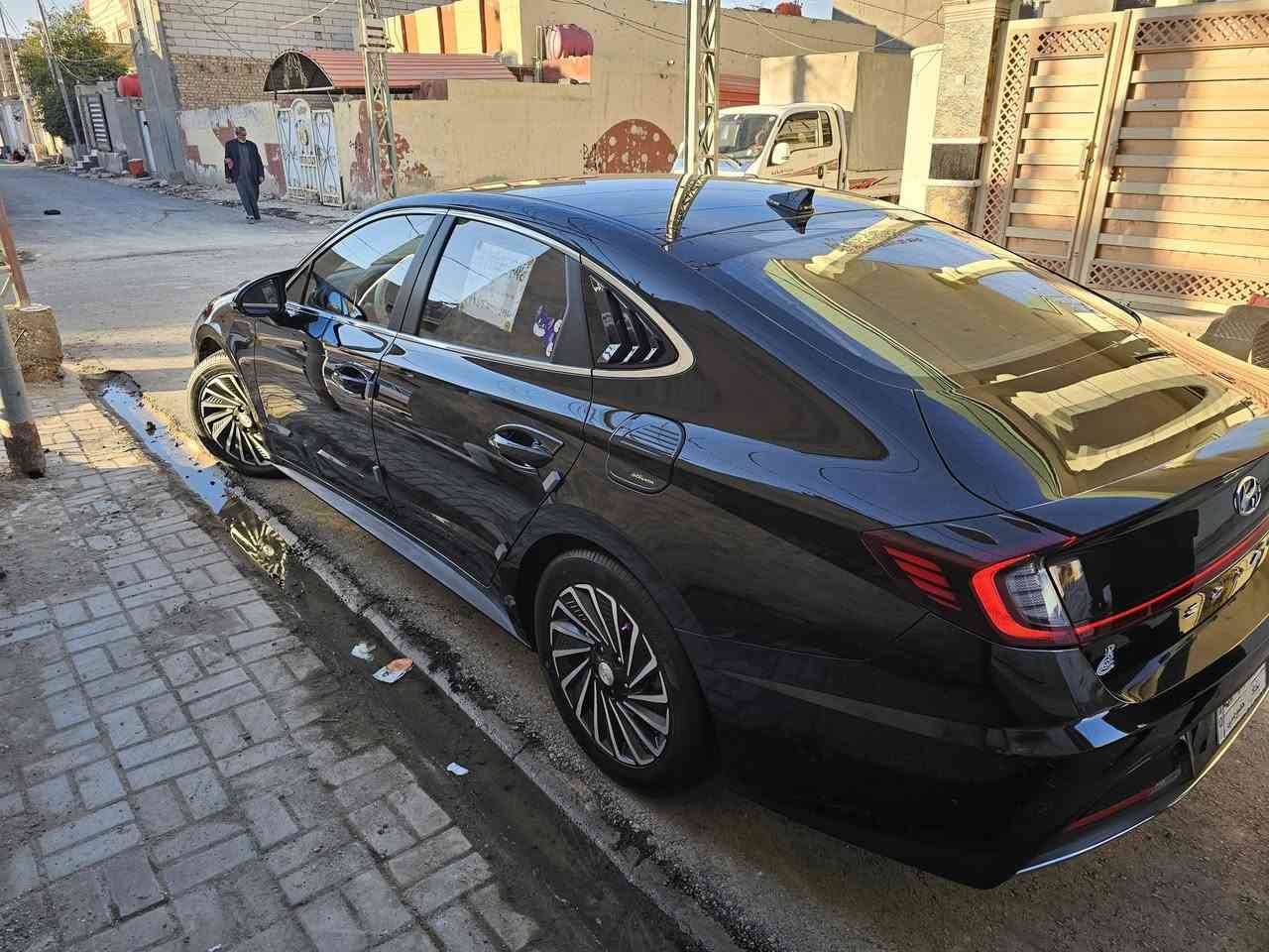 السلام عليكم سوناتا 2021 لمتد اعلى فئة بالمواصفات رقم بغداد 
 
مكاني الديوانيه للاستفسار ***********
1.فول قماره حديد
2.بصمة وبصمة ابواب 
3.تشغيل عن بعد 
4.رادارات امامي خلفي جانبي 
5.كاميرات 360 درجة
6.داتا شو 
7.تبريد كشنات
8.تدفئة كشنات
9.تدفئة ستيرن
10.شاشة عدادات ديجيتال
11شاشه كبيرة تعمل بنظام ( ابل كار بلي واندرويد اوتو )
12.دبل جام (لتعزيز العزل) 
13.مكينة 2000 
14.كشنات جلد  
15.حساسات خلفيه
16.داخله لونين
17.فتح صندوق ذكي 
18.بصمة ابواب لمس 
19.تحديد مسار 
20.قيادة ذاتيه
21.اوتو بارك
22.سستم صوت سماعات عدد 12 سماعه 
23.دمامات صوت من شركة BOSS الالمانية
24.انضمة قيادة عدد 4 ( سمارت/ سبورت / كوستم / سمارت )
25.لد خلفي امامي
26.خزن كشنات
27.نظام ترحيب
28.اريل نفكيتر
29.تبريد منفصل المناخ 
30.نظام تبريد اوتو ( عند الاتصال ينخفض مستوى التبريد لعزل الضوضاء )
31.لايتات امامية اوتو عند تشغيل العالي والناصي وعند التشغيل والاطفاء
32.ماسحات اوتو عند المطر 
33.كروس سرعة 
34.توقف ذاتي عند الاقتراب من الخطر ( مانع تصادم )
35. كير 8 نمر at
36.شفتات ستيرن 
37.ويل 18 انج
38.قياس ضغط الاطار 
39.شحن لاسلكي
40.جام الاماميات اوتو 
السياره  افحصه كير مكينه مكفولات تبريد مكفول والسياره ما بيه اي نقص  السعر 175وبيه مجال
