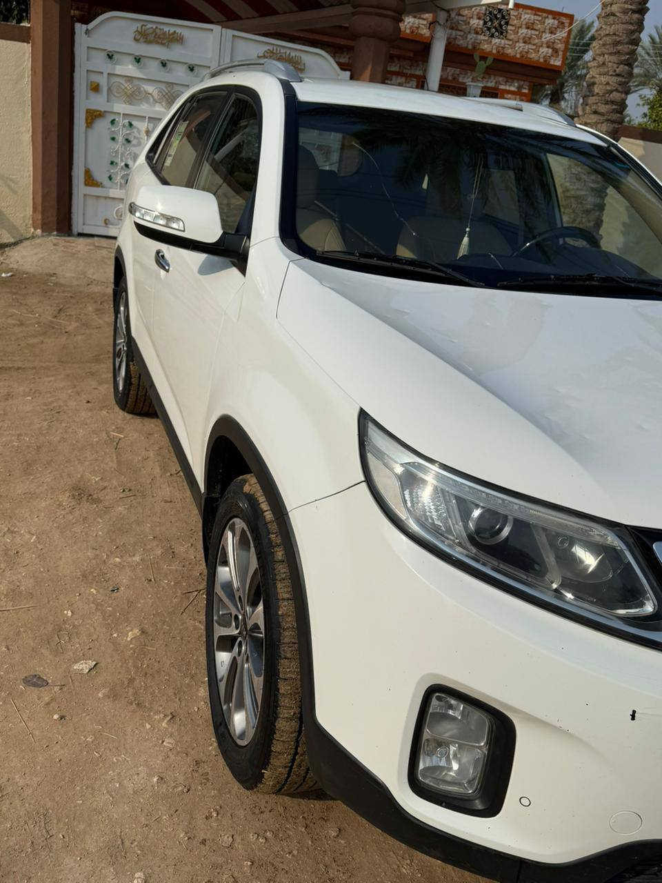 السلام عليكم
كيا سورنتو 2014 محرك 6 سلندر
فول مواصفات عده الفتحه
 مكفوله عده بارد بالبنيد 
ماشيه 125 الف حقيقي
سياره جديده كلش ما متعوب
سنويه جديده هزه جديده
مكانه بابل 
السعر 175 وبي مجال 
***********
