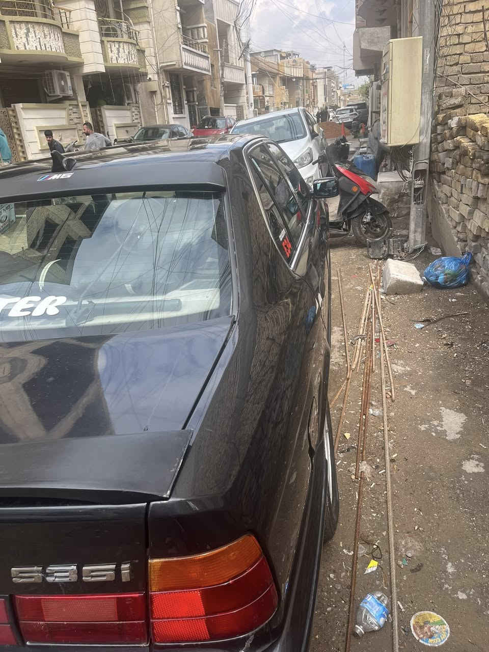 السلام عليكم شباب بي ام 535 مفتوح موديل 91 وارد ياباني معروف مواصفاته فول كهرباء تجاري كشنات مري  كلها شغاله بدون جطلات رقم بغداد بسمي العنوان بغداد الاعظمية شارع عشرين  غير متواجد بنهار من بعد ال 3الضهر متواجد ان شاءالله وتحياتي للجميع وآسف عله الاطاله التواصل ***********  
السعر 75 وبيه حك الجيه
