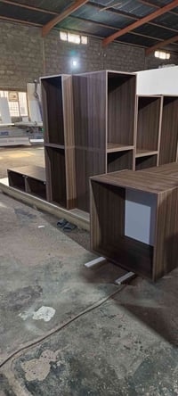 ، خلفة تفصال وتجميع MDF (خبرة ممتازة في التفصال والقياسات والمخططات) ج...
