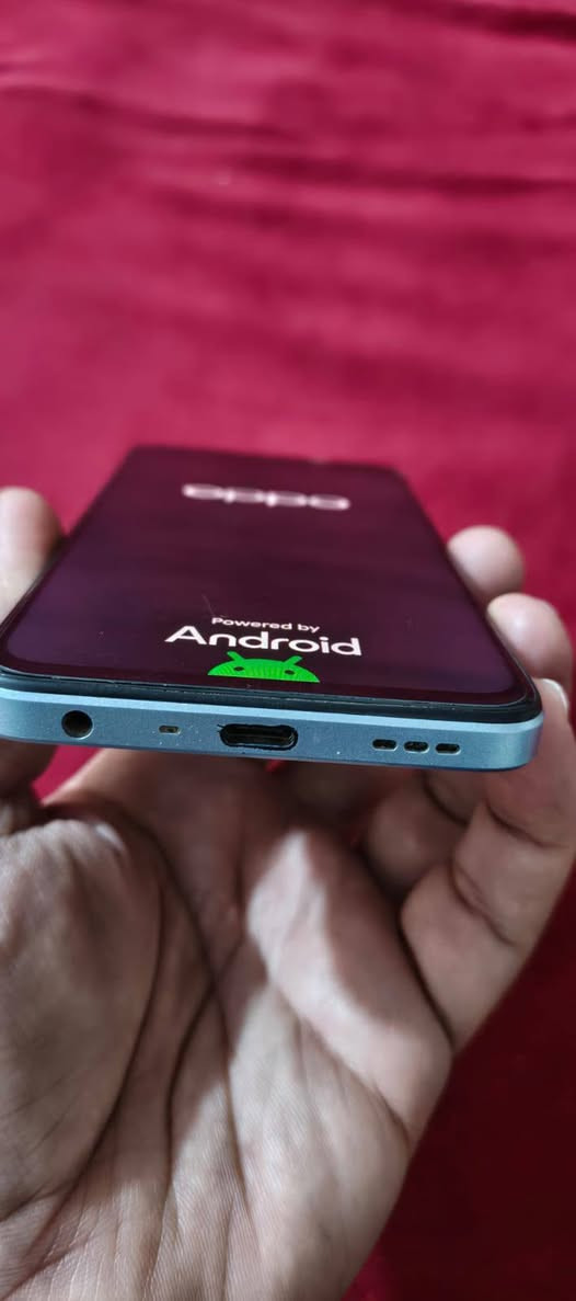 ‏السلام عليكم
‏موبايل oppo موديل A18 للبيع الموبايل مكفول من اي تصليح ذاكرة ١٢٨ مثل ما موضح بالصور المواصفات مالته الموبايل بدون اي ملحقات فقط الكارتون مالته موجود السعر 125 آلف وبيه مجال بسيط للشراي
للستفسار ***********
