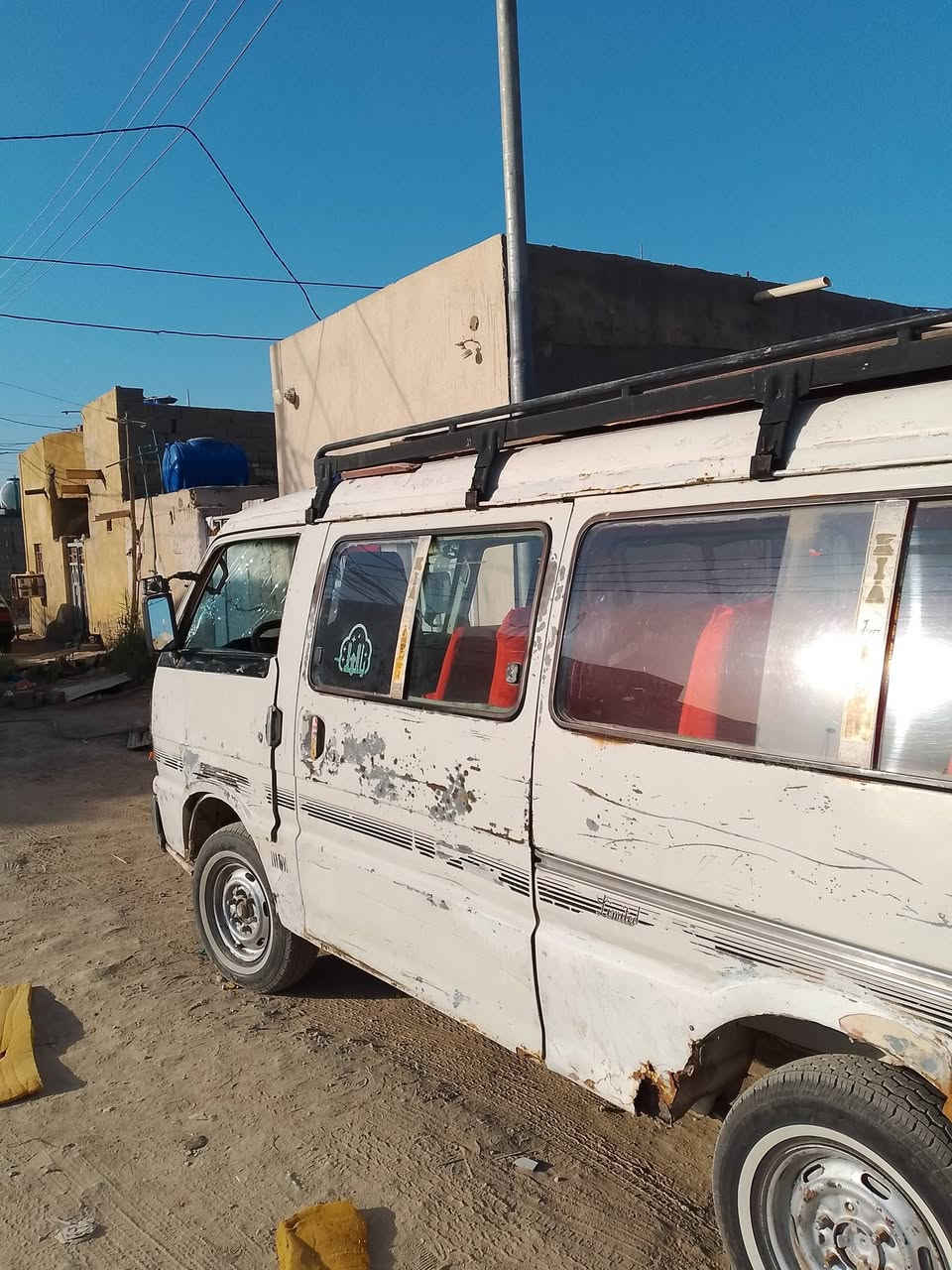 سياره للبيع كيه مازده 14راكب محرك كاز 3000 محرك وكسن شرط بس الكير بيه 4 رقم البصرة الماني موديل 92 ناصرية السكان صناعي *********** السعر 19
