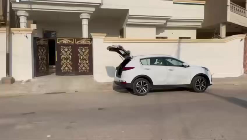 السلام عليكم دار بحالة ممتازة في الضباط الثانية/ قرب جامع المدلل  مقابل المدرسة الصينيةً
الواجهة ١٤ والنزال ٢٠
 للبيع بسعر مناسب 
الاتصال بالرقم 
 ***********
